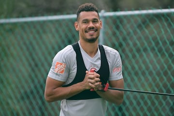 Seguramente pocos recuerdan que el francés estuvo este año con los Tigres y esto se debió a que el defensa se integró muy tarde a la plantilla de Ricardo Ferrretti. Su única participación en Liga MX fue en la jornada 10 ante Veracruz.