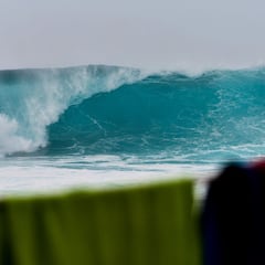 Otra Nochebuena fatídica para el surf: muere un surfista en Gáldar
