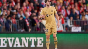 ALMERIA, SPAIN - FEBRUARY 26: Sergi Roberto of FC Barcelona reacts during the LaLiga Santander match between UD Almeria and FC Barcelona at Power Horse Stadium on February 26, 2023 in Almeria, Spain. (Photo by Silvestre Szpylma/Quality Sport Images/Getty Images)