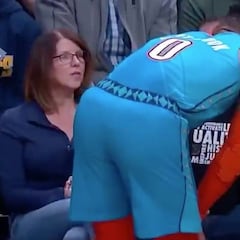La reacción de Westbrook con un niño que le empujó que ha hecho que le lluevan los elogios
