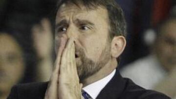 <strong>JOAN PLAZA.</strong>