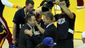 Steve Kerr y David Blatt.