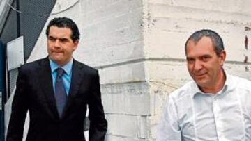 <b>DESAVENENCIAS. </b>Juan Antonio Iniesta ha decidido prescindir de Jiménez por sus declaraciones.