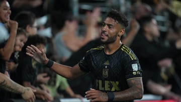 Denis Bouanga, delantero de LAFC, se convirtió en el máximo romperredes de la campaña regular en la MLS 2023, por lo que se lleva la Bota de Oro.