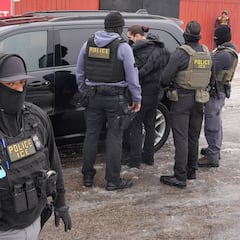 Los arrestos y deportaciones podrían dispararse en 2026: El ICE se fortalece y duplica el número de agentes