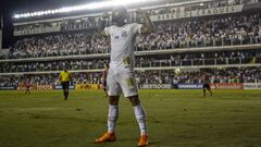 Santos se luce ante Estudiantes