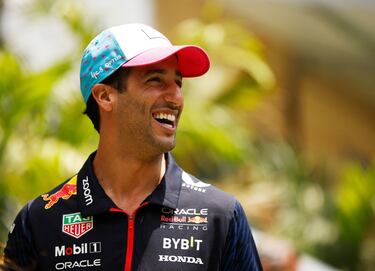 Helmut Marko ofrece asiento a Ricciardo, ‘Checo’ Pérez respira