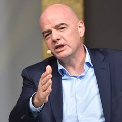 Infantino: "Hay que afrontar juntos los problemas del fútbol"