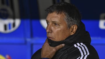 Robert Siboldi head coach of Tigres during the 3rd round match between Queretaro and Tigres UANL as part of the Torneo Clausura 2024 Liga MX at La Corregidora Stadium on January 28, 2024 in Santiago de Queretaro, Queretaro Mexico.