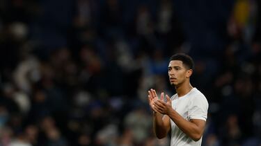 Real Madrid's English midfielder #5 Jude Bellingham celebrates at the end of the Spanish league football match between Real Madrid CF and Granada FC at the Santiago Bernabeu stadium in Madrid on December 1, 2023. (Photo by OSCAR DEL POZO / AFP)