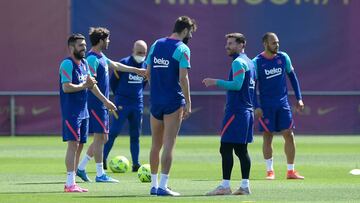Messi, Piqué, Jordi Alba y Sergi Roberto, en un entrenamiento.