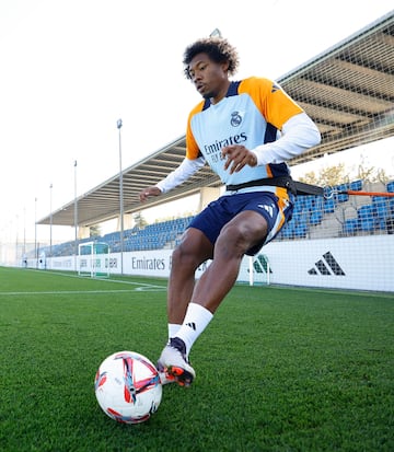 07/11/2024
Entrenamiento Real Madrid
Alaba