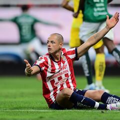 ‘Chicharito’ Hernández califica de “poco ética” la salida de Gago de Chivas