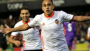 Fabián Orellana interesa al Fenerbahce de Mauricio Isla