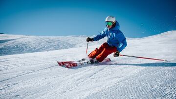 Prot¨¦gete del fr¨ªo con esta chaqueta calefactable e impermeable, ideal para el invierno