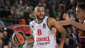 Adam Hanga.