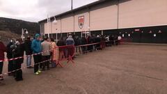 Colas en Los Pajaritos para comprar las entradas de Copa