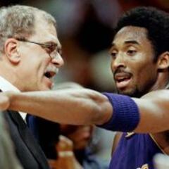 Cuando Phil Jackson encontró a Kobe durmiendo en el coche