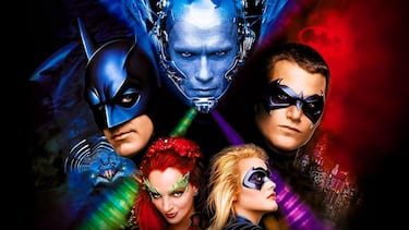 Casi 30 años después, George Clooney se ríe del infame traje de Batman con pezones de ‘Batman y Robin’: “Dolía llevarlo puesto”