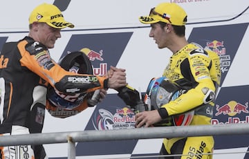 En 2015, Sam Lowes y Álex Rins firmaban exactamente el mismo tiempo en la calificación de Moto2 1:37.114