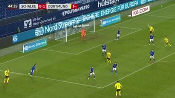 Golazo de Haaland de tijera ante el Schalke: Está a un nivel brutal