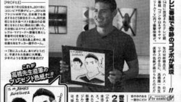 James Rodr&iacute;guez recibe su dibujo de las manos de Takahashi. 