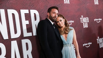 Tras casi 20 años de su primer compromiso y tres meses del segundo, Jennifer Lopez y Ben Affleck se casaron, por lo que te compartimos cuál es su fortuna.