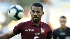 Manchester City loan Venezuelan midfielder Yangel Herrera to Granada