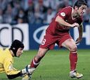 Turquía remonta un 0-2 gracias a un fallo de Cech