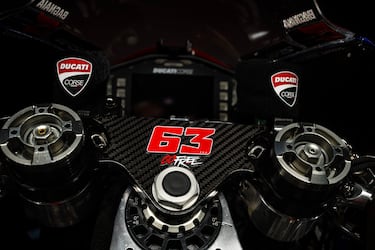 Detalles de la nueva Desmosedici GP25 de Marc Márquez y Pecco Bagnaia, la nueva moto de la escudería Ducati Lenovo para la temporada 2025 de Moto GP.