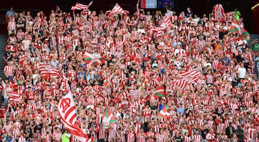 Ambiente en San Mamés en el partido Athletic-Arsenal.