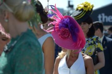 Risas y glamour en el Carnaval de la Copa Melbourne