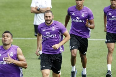 Good news for Zidane as Benzema rejoins training