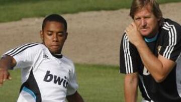 Robinho viaja a Valencia