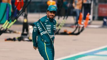 Fernando Alonso se va de China sin  conseguir sumar ningún punto.