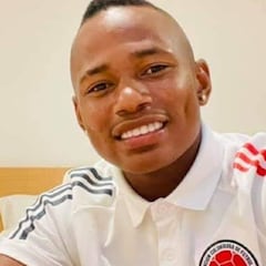 El Pibe Valderrama bendice a Jaminton Campaz