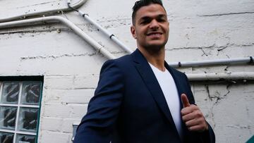 El contrato loco a Ben Arfa de un club de los Pirineos: 800 € de salario y 20 más por cada gol