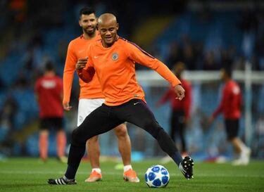 Guardiola wants Kompany to extend Manchester City stay