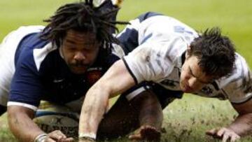 <b>MUY SUPERIORES.</b> Los franceses no dieron opción a Escocia.