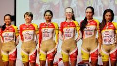 Con ellas llegó el escándalo