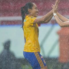 Tigres da golpe de autoridad frente a Chivas