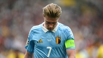 Belgium's midfielder #07 Kevin de Bruyne reacts during the UEFA Euro 2024 Group E football match between Ukraine and Belgium at the Stuttgart Arena in Stuttgart on June 26, 2024. (Photo by Fabrice COFFRINI / AFP)