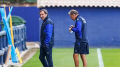 11/10/22  ENTRENAMIENTO DEL LEVANTE UD - 
FELIPE MIÑAMBRES - CHEMA SANZ