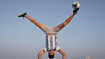 El freestyler Charly Iacono apoya a Argentina en Doha
