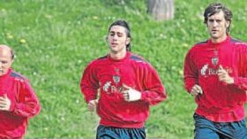 <b>AL BANQUILLO. </b>Urzaiz, que corre con zapatillas junto a Garmendia y Padilla, será reservado por Mané en Barcelona.