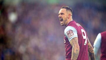 Danny Ings celebra un gol con el Aston Villa.