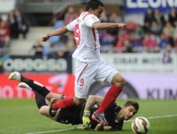 5. El colombiano Carlos Bacca (Sevilla) suma 20 goles en Sevilla.