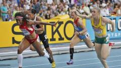 Rollins remonta a la australiana Pearson y gana en 100 mv