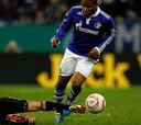 El agente de Farfán afirma que no se irá del Schalke