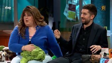Belén Esteban pregunta a Broncano y Lalachus por sus relaciones sexuales la última semana y el público no da crédito